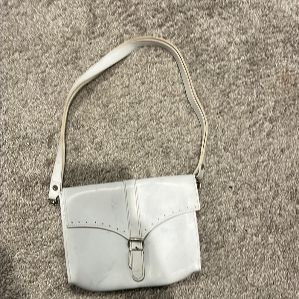 Elegant White Shoulder Bag